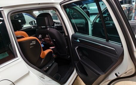 Volkswagen Tiguan II, 2018 год, 2 500 000 рублей, 16 фотография