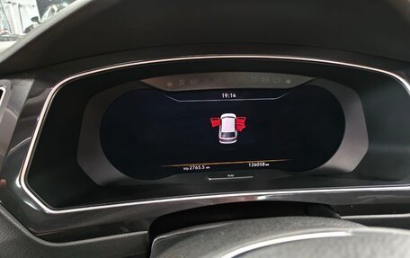 Volkswagen Tiguan II, 2018 год, 2 500 000 рублей, 22 фотография