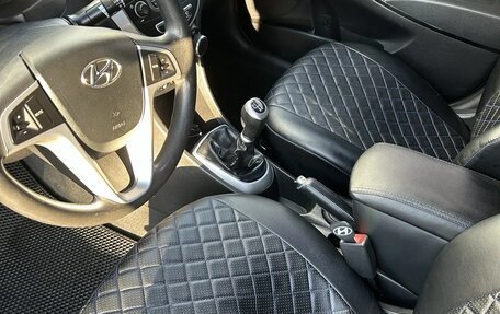 Hyundai Solaris II рестайлинг, 2011 год, 720 000 рублей, 9 фотография