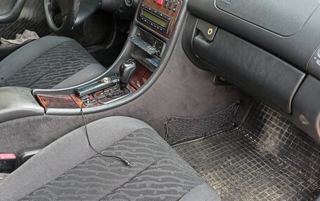 Mercedes-Benz CLK-Класс, 2001 год, 425 000 рублей, 17 фотография