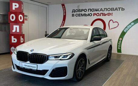 BMW 5 серия, 2021 год, 5 040 000 рублей, 2 фотография