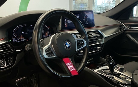 BMW 5 серия, 2021 год, 5 040 000 рублей, 15 фотография
