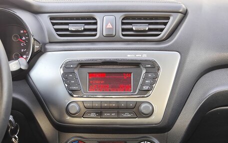 KIA Rio III рестайлинг, 2014 год, 900 000 рублей, 18 фотография