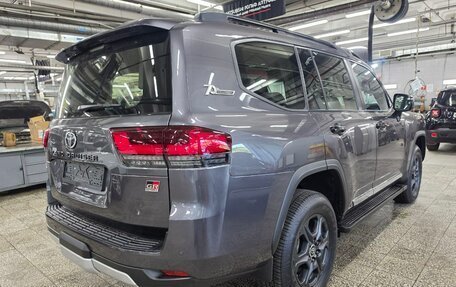 Toyota Land Cruiser, 2023 год, 13 700 000 рублей, 4 фотография