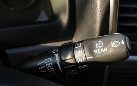 Toyota Land Cruiser Prado 120 рестайлинг, 2007 год, 1 940 000 рублей, 10 фотография