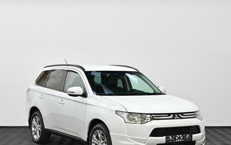 Mitsubishi Outlander III рестайлинг 3, 2013 год, 1 105 000 рублей, 1 фотография