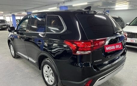 Mitsubishi Outlander III рестайлинг 3, 2019 год, 2 225 000 рублей, 7 фотография