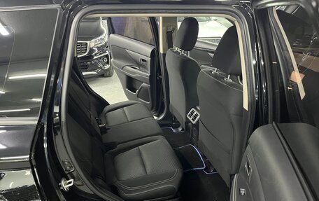 Mitsubishi Outlander III рестайлинг 3, 2019 год, 2 225 000 рублей, 21 фотография