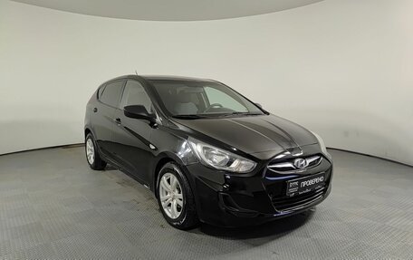 Hyundai Solaris II рестайлинг, 2013 год, 635 000 рублей, 3 фотография
