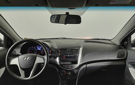 Hyundai Solaris II рестайлинг, 2013 год, 635 000 рублей, 17 фотография