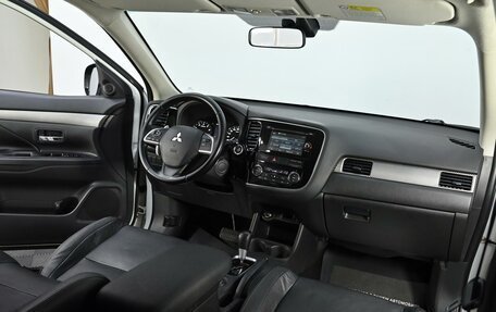 Mitsubishi Outlander III рестайлинг 3, 2013 год, 1 105 000 рублей, 5 фотография