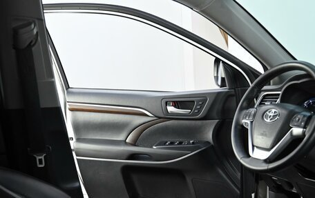 Toyota Highlander III, 2015 год, 2 525 000 рублей, 11 фотография