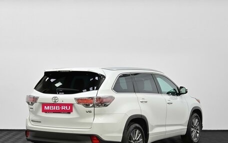 Toyota Highlander III, 2015 год, 2 525 000 рублей, 4 фотография