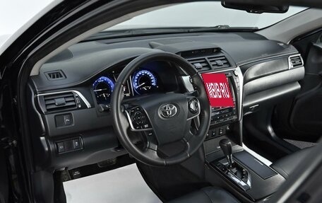 Toyota Camry, 2015 год, 1 805 000 рублей, 6 фотография