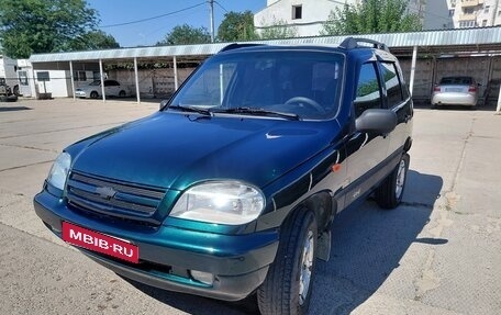 Chevrolet Niva I рестайлинг, 2005 год, 450 000 рублей, 1 фотография