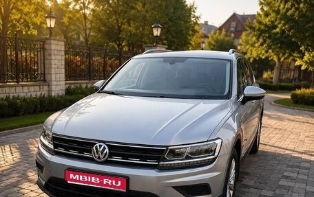 Volkswagen Tiguan II, 2017 год, 2 070 000 рублей, 1 фотография