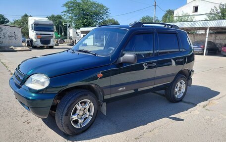 Chevrolet Niva I рестайлинг, 2005 год, 450 000 рублей, 2 фотография