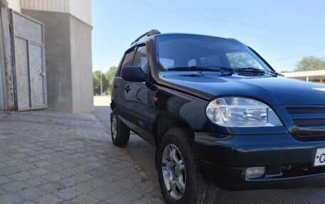 Chevrolet Niva I рестайлинг, 2005 год, 450 000 рублей, 24 фотография