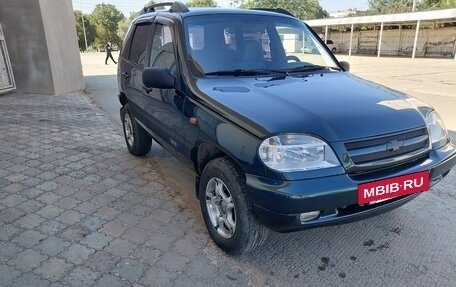 Chevrolet Niva I рестайлинг, 2005 год, 450 000 рублей, 25 фотография