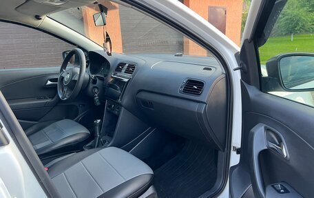 Volkswagen Polo VI (EU Market), 2012 год, 610 000 рублей, 10 фотография