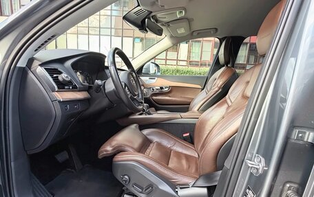 Volvo XC90 II рестайлинг, 2018 год, 3 400 000 рублей, 13 фотография