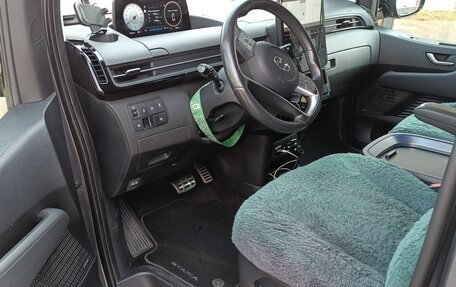 Hyundai Staria, 2022 год, 4 600 000 рублей, 24 фотография