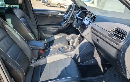 Volkswagen Tiguan II, 2021 год, 4 100 000 рублей, 12 фотография