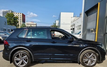 Volkswagen Tiguan II, 2021 год, 4 100 000 рублей, 4 фотография