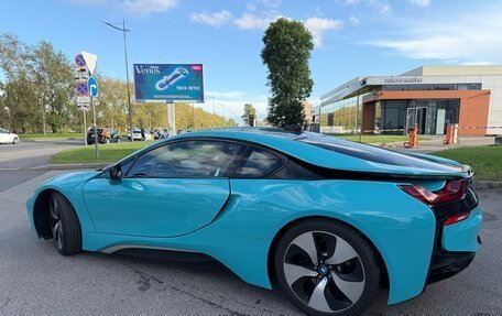 BMW i8 I рестайлинг, 2016 год, 4 800 000 рублей, 1 фотография