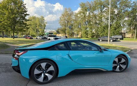 BMW i8 I рестайлинг, 2016 год, 4 800 000 рублей, 3 фотография
