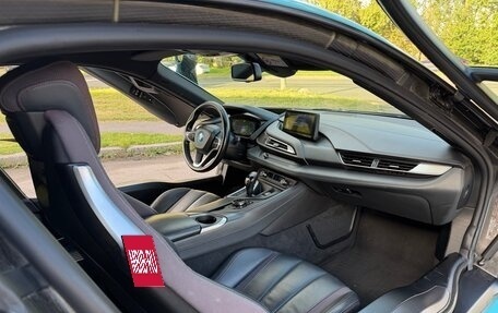 BMW i8 I рестайлинг, 2016 год, 4 800 000 рублей, 9 фотография