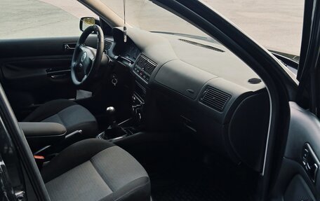 Volkswagen Golf IV, 2003 год, 345 000 рублей, 5 фотография