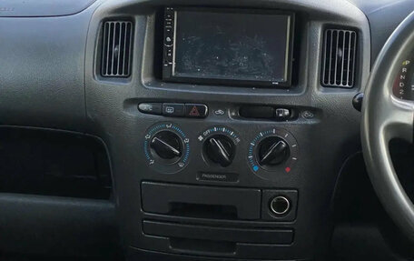 Toyota Probox I, 2004 год, 550 000 рублей, 9 фотография