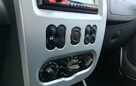 Renault Sandero I, 2013 год, 699 000 рублей, 9 фотография