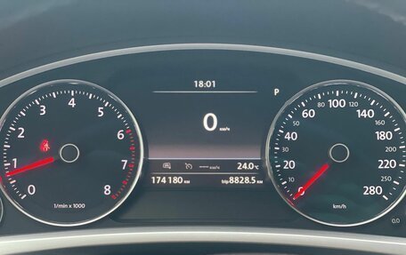 Volkswagen Touareg III, 2014 год, 2 275 000 рублей, 14 фотография
