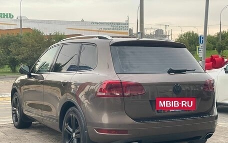 Volkswagen Touareg III, 2014 год, 2 275 000 рублей, 7 фотография