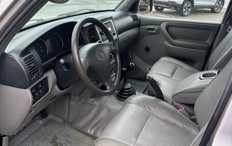 Toyota Land Cruiser 100 рестайлинг 2, 2003 год, 1 450 000 рублей, 1 фотография
