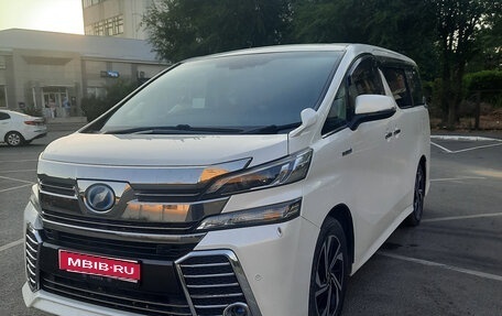Toyota Vellfire II, 2017 год, 3 500 000 рублей, 1 фотография