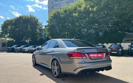 Mercedes-Benz E-Класс, 2013 год, 2 550 000 рублей, 4 фотография