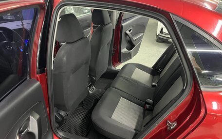 Volkswagen Polo VI (EU Market), 2012 год, 725 000 рублей, 19 фотография