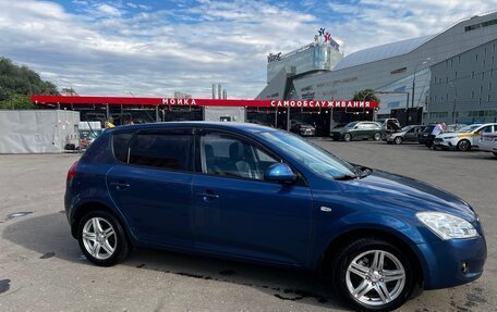 KIA cee'd I рестайлинг, 2008 год, 570 000 рублей, 2 фотография
