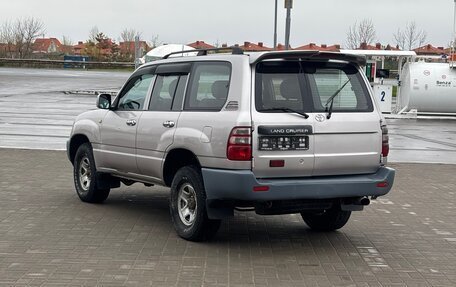 Toyota Land Cruiser 100 рестайлинг 2, 2003 год, 1 450 000 рублей, 3 фотография