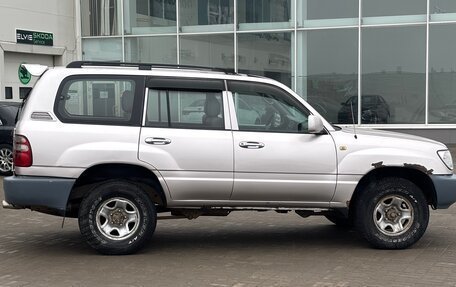 Toyota Land Cruiser 100 рестайлинг 2, 2003 год, 1 450 000 рублей, 6 фотография