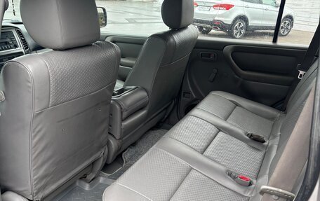Toyota Land Cruiser 100 рестайлинг 2, 2003 год, 1 450 000 рублей, 2 фотография