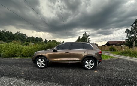 Volkswagen Touareg III, 2012 год, 1 980 000 рублей, 2 фотография
