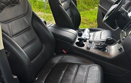 Volkswagen Touareg III, 2012 год, 1 980 000 рублей, 8 фотография