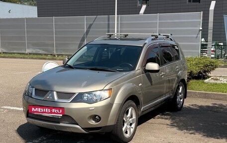 Mitsubishi Outlander III рестайлинг 3, 2008 год, 1 290 000 рублей, 3 фотография