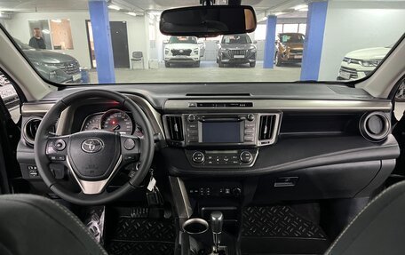 Toyota RAV4, 2015 год, 1 965 000 рублей, 16 фотография