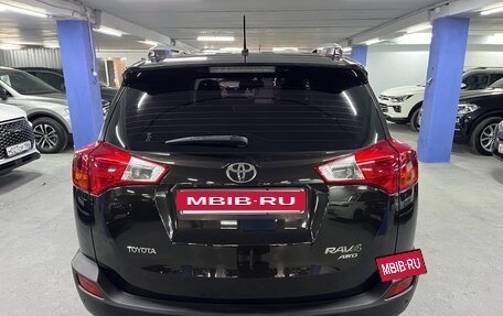 Toyota RAV4, 2015 год, 1 965 000 рублей, 5 фотография