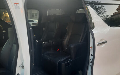Toyota Vellfire II, 2017 год, 3 500 000 рублей, 6 фотография